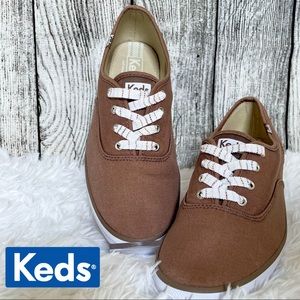 KEDS Canvas Lace-up Tennis Shoe Women’s Size 8.5